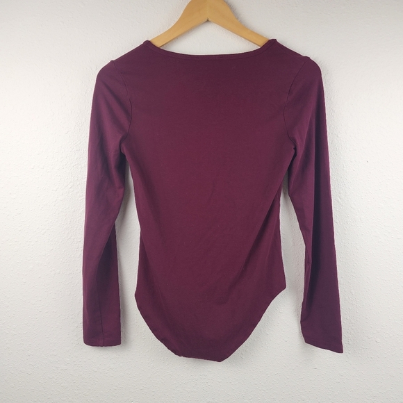 Forever 21 Women Bodysuit Medium Long Sleeve Wine Red V-Neck Basic Staple Size M - Picture 2 of 7